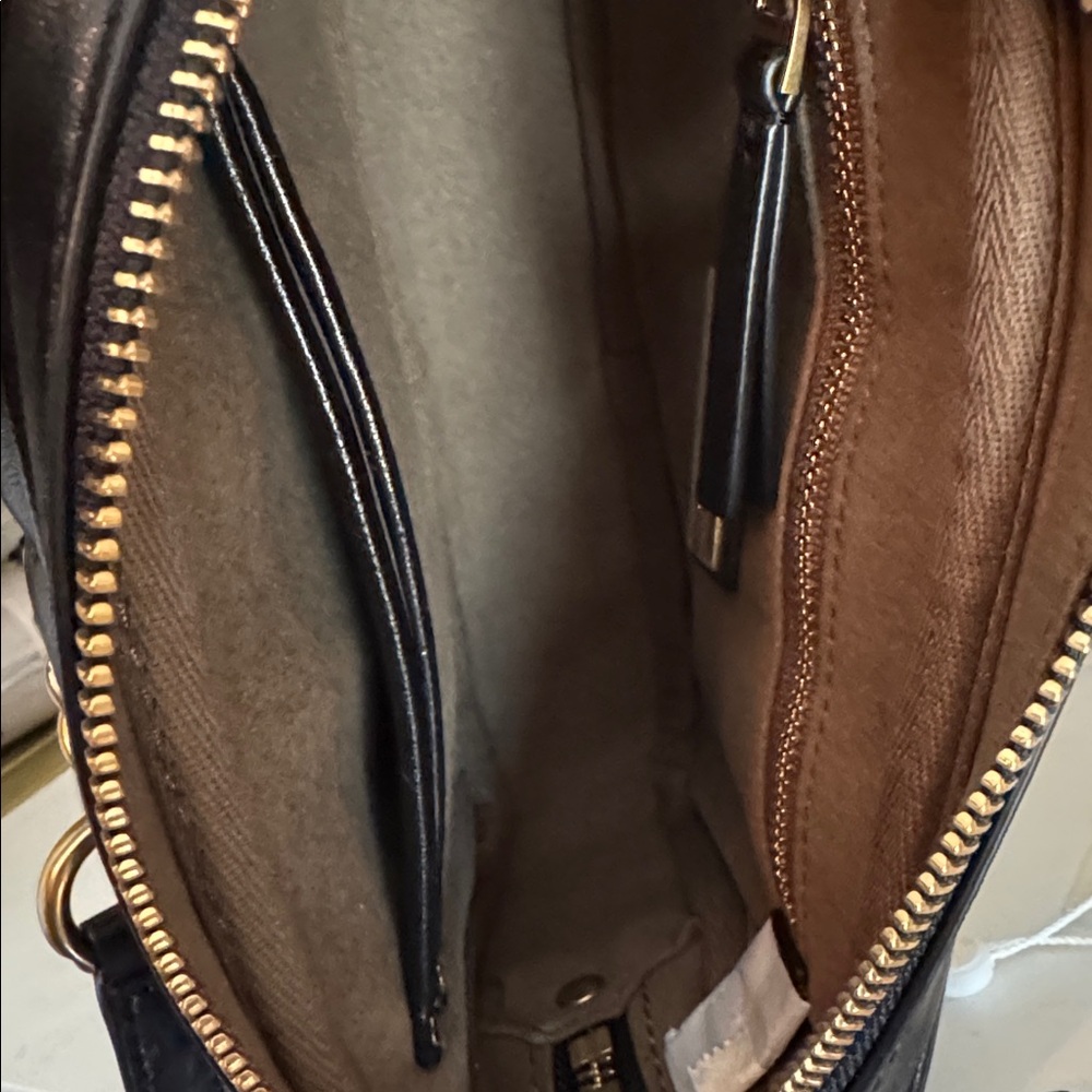 Tory Burch Kira Camera Crossbody NWT - Picture 14 of 17